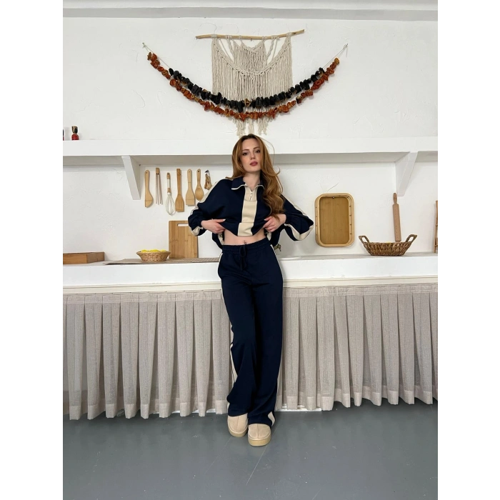 Yarım Fermuar Detaylı Şeritli Takım Lacivert