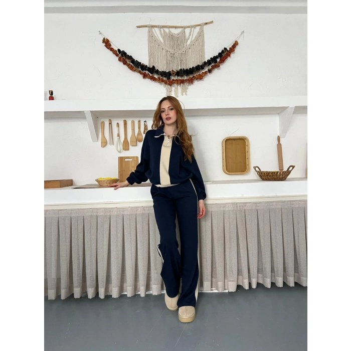 Yarım Fermuar Detaylı Şeritli Takım Lacivert