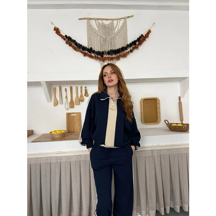 Yarım Fermuar Detaylı Şeritli Takım Lacivert