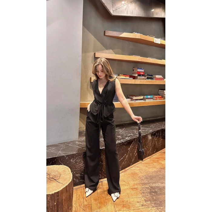 Yelekli Önden Bağlamalı Takım Siyah