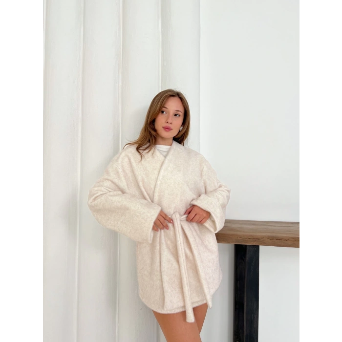 Yumuşak Dokulu Belden Kuşaklı Ceket Ekru