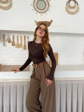 Pile Detaylı Kemerli Bol Paça Pantolon Sütlü Kahve