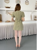 Minimal Çizgisi ve Modern Omuz Detaylı Mini Elbise Yeşil
