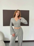 Çapraz Bağmalı Arka Detaylı Crop-Pantolon Takım Gri