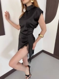 Dik Yaka Dantel Detay Saten Mini Elbise Siyah
