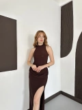 Halter Yaka Bel Detaylı Yırmaçlı Sandy Elbise Kahve