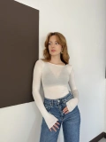 Kayık Yaka Transparan Bluz Ekru