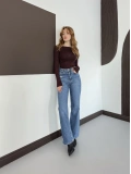 Kayık Yaka Transparan Bluz Kahve