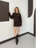 Kayık Yaka Yumoş Dokulu Triki Mini Elbise Kahve