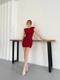 Omuz Vatkalı Drape Detaylı Mini Elbise Kırmızı