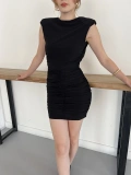 Omuz Vatkalı Drape Detaylı Mini Elbise Siyah