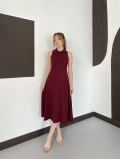 Yaka Detay Sıfır Kol Midi Elbise Bordo