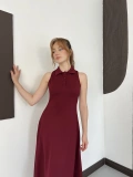 Yaka Detay Sıfır Kol Midi Elbise Bordo