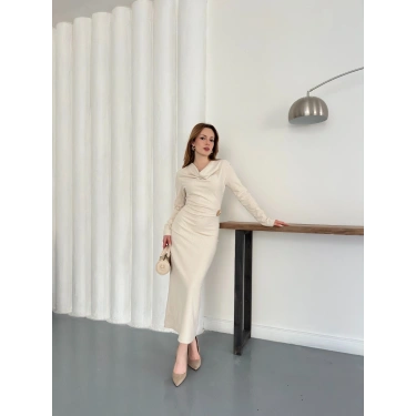 Aksesuar Detaylı Uzun Kol Elbise Ekru