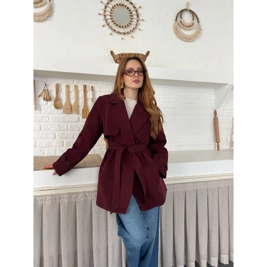 Kemer ve Manşet Detaylı Kısa Trençkot Bordo