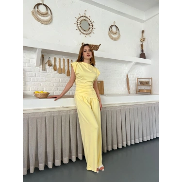 Omuz Vatkalı Asimetrik Kesim Takım Sarı