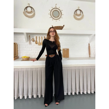 Pile Detaylı Kemerli Bol Paça Pantolon Siyah