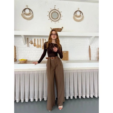 Pile Detaylı Kemerli Bol Paça Pantolon Sütlü Kahve