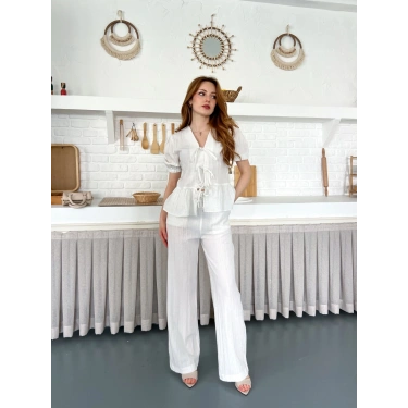 Çilek Kumaş Önden Bağlamalı Takım Beyaz