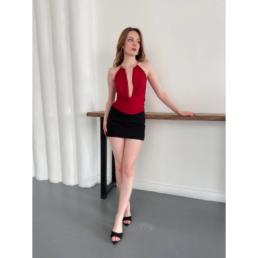 Aksesuar Detaylı Boyundan Bağlamalı Bluz Bordo