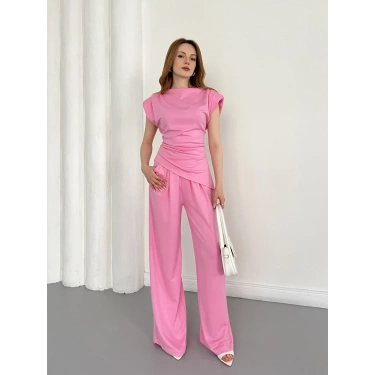 Omuz Vatkalı Asimetrik Kesim Takım Pembe