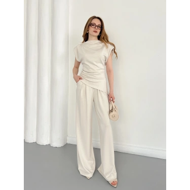 Omuz Vatkalı Asimetrik Kesim Takım Bej