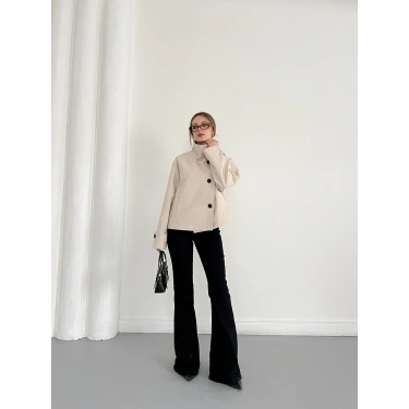 Dik Yaka Düğme Detaylı Trenckot Bej