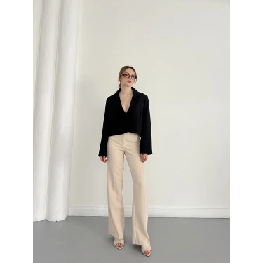 Kruvaze Yaka Tek Düğme Detay Crop Ceket Siyah