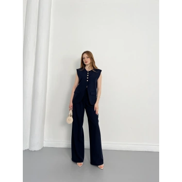 Gold Düğme Detaylı Tasarım Yelekli Takım Lacivert