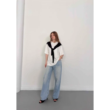 Omuzdan Bağlama Detaylı Oversize Tişört Siyah