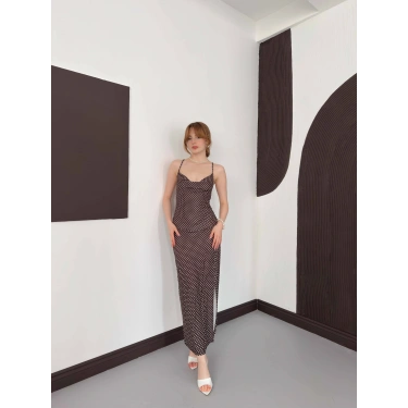 Askılı Yırtmaç Detaylı Puantiyeli Elbise Kahve