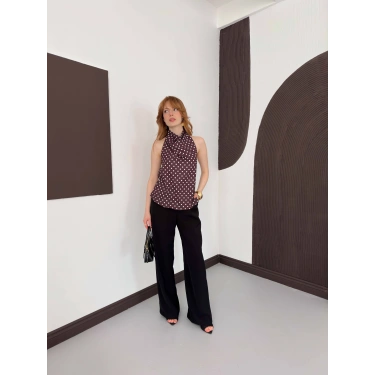 Puantiyeli Boyundan Bağlamalı Bluz Kahve