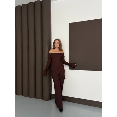 Asimetrik Madonna Yaka Takım Kahve