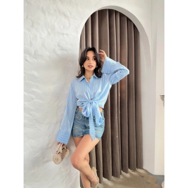 Bağlama Detaylı Çizgili Crop Gömlek Mavi