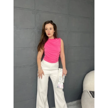 Büzgü Detay Dik Yaka Bluz Pembe