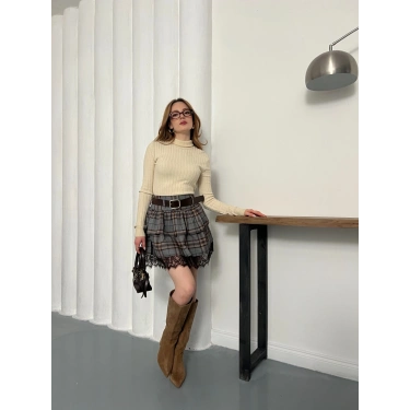 Dantelli Kemer Detaylı Ekose Mini Etek Gri