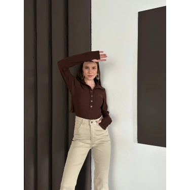 Düğme Detaylı Parmak Geçmeli Bluz Acı Kahve