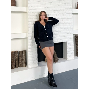 Düğme Detaylı Yumoş Hırka Siyah