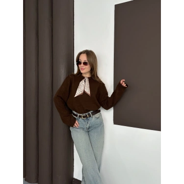 Fular Detaylı Triko Kazak Acı Kahve