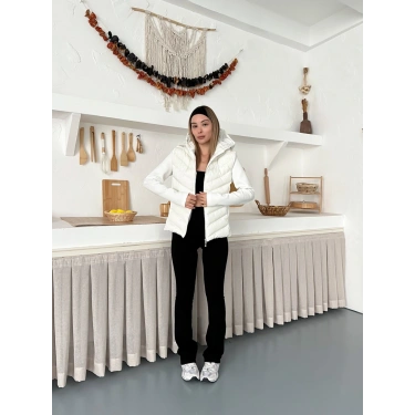 Kapüşonlu Şişme Mont Beyaz
