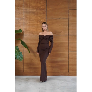 Madonna Yaka Büzgü Detaylı Uzun Elbise Kahve