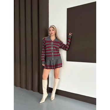 Piliseli Çizgi Detay Etekli Triko Takım Gri