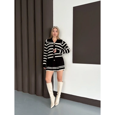 Piliseli Çizgi Detay Etekli Triko Takım Siyah