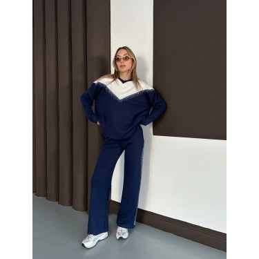 Taş Detaylı V Yaka Pantolonlu Takım Lacivert