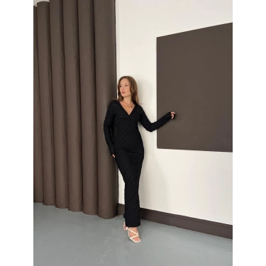 Ters Dikiş Detaylı Uzun Elbise Siyah