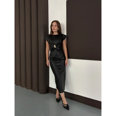 Toka Detaylı Deri Elbise Siyah