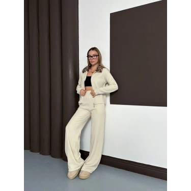 Yaka Leopar Peluş Detay Modal Takım Ekru