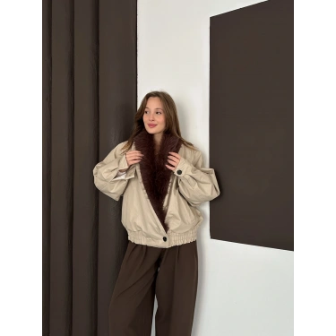 Yaka Peluş Detay Cepli Deri Ceket Bej