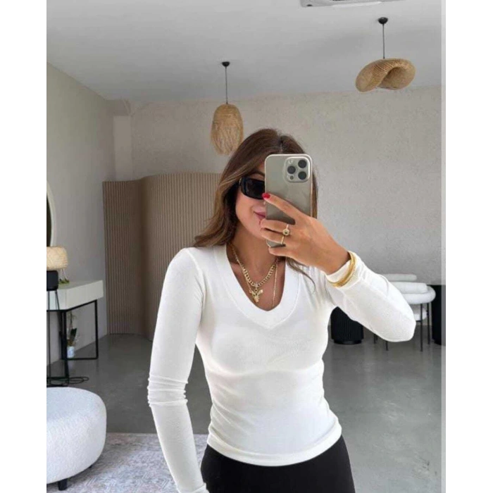 OYSHO KUMAŞ V YAKA BADİ BEYAZ