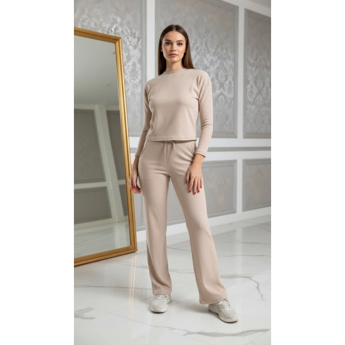 KREM SELANİK DÜZ TAKIM